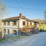 Country house Casa Geli 1 La Robellada de Onis